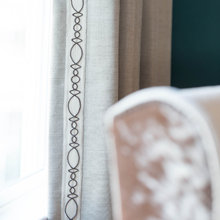 Window trim living room