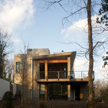 House on Little Round Bay