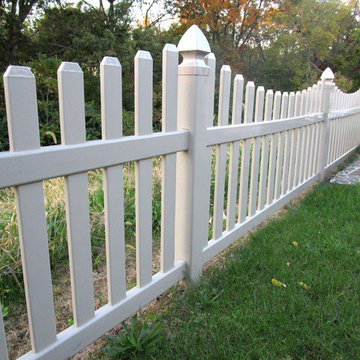 Vinyl Picket Fencing