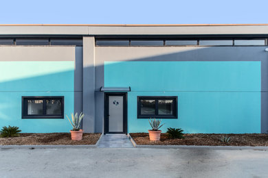 Home design - industrial home design idea in Bologna