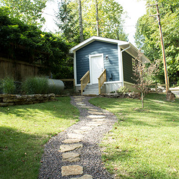 Detached Garage