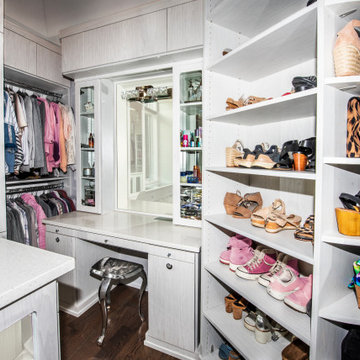 Closet with Vanity Table and Shoe Shelves
