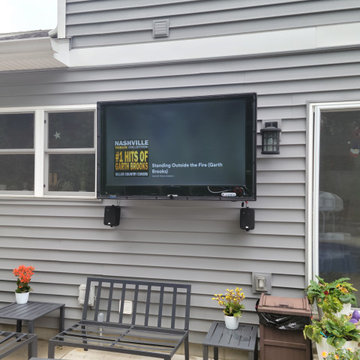 Outdoor TV Enclosure for your outdoor entertainment area
