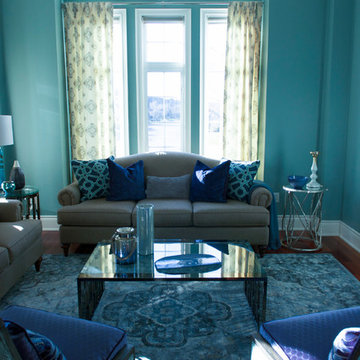 Splendid & intimate living room