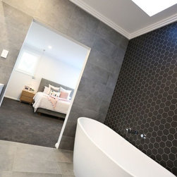 Marquis - Carine - Products