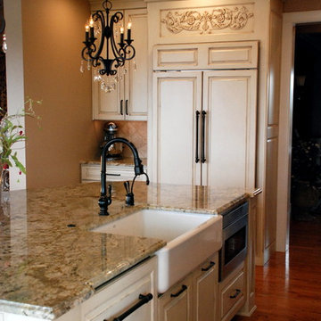 Traditional Cream Kitchen
