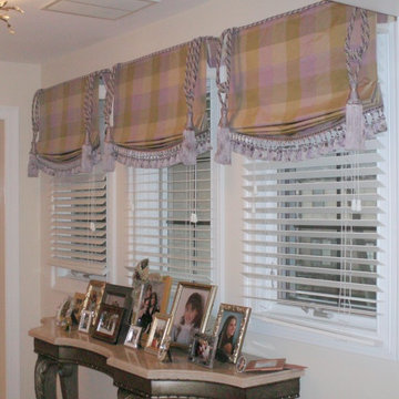 Shaped Bottom Roman Shade With Tassel Trim