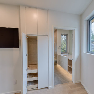 Bayridge Residence