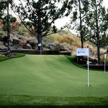 Golf and Putting Greens with Artificial Grass