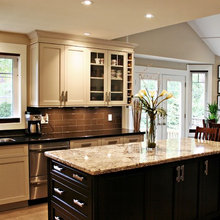 Two tone kitchen