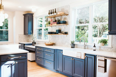 Kitchen - kitchen idea in Seattle