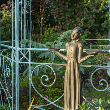 My Houzz: A Canadian Garden Is Well-Prepared for the Cold Weather Ahead