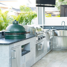 Outdoor Kitchen