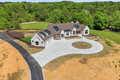 Elegant exterior home photo in Atlanta