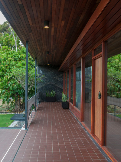 Houzz Tour: Paganin Home, A Modernist Icon Reborn From the Ashes