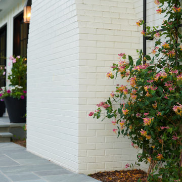 A Traditional Garden with a Contemporary Twist