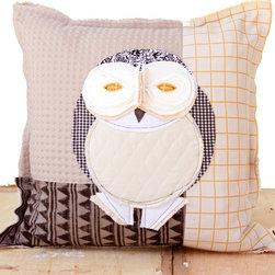 Snowy Owl - Canadian Owls Collection - Decorative Pillows
