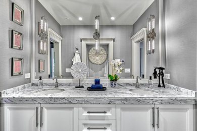 Example of a bathroom design in Chicago