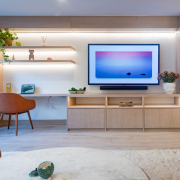 Garden Duplex - Family Room