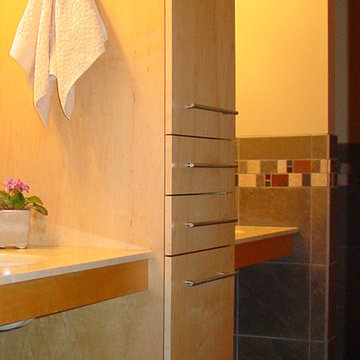 Maple Veneer Cabinets with Clear Coat