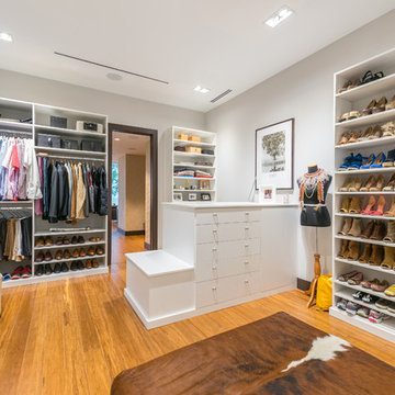 Walk-In Closet Organizers