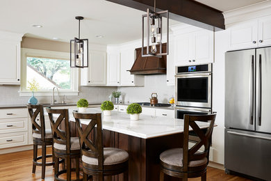 Example of a classic kitchen design in Other