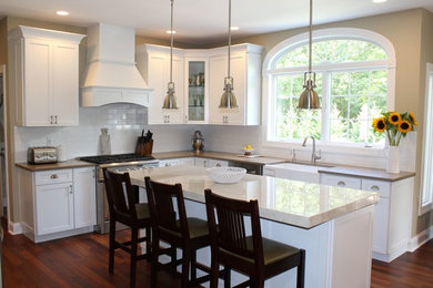 Transitional kitchen photo in New York