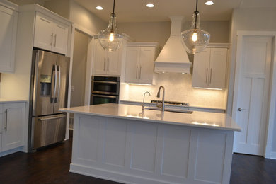 Example of a classic kitchen design in Omaha