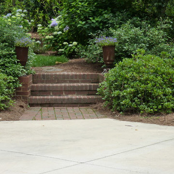 Drylaid brick circular patio