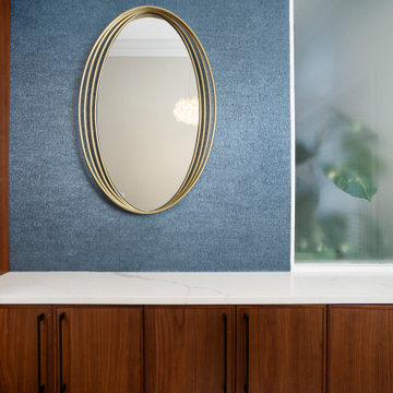 Chicago West Loop Signature Renovation: Kitchen, Entrance & Powder Room Revival