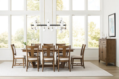 Dining room - dining room idea in Houston