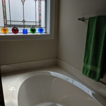 919 Green Bathrooms