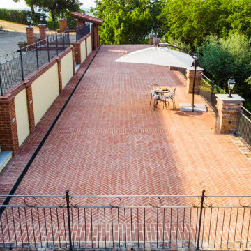 Ristrutturazione cantina, terrazzo e creazione bar piscina