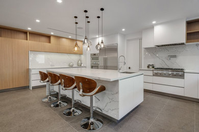Kitchen photo in San Francisco