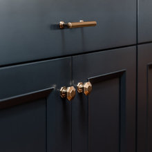 knobs/hardware