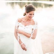Hana Golden's photo
