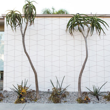Mid-Century Pool Home