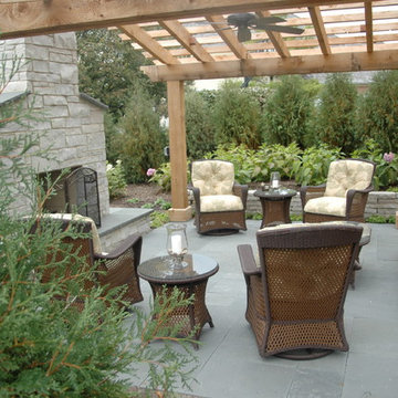 Lake In the Hills Backyard Entertainment Space