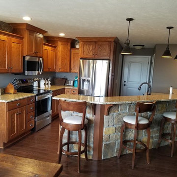 Pecan-Stained Oak Cabinets