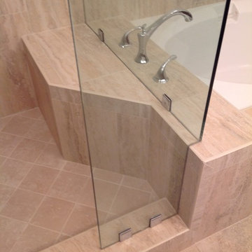 Traditional Style Bathroom