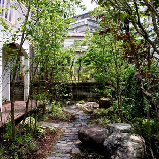 大阪の和風のおしゃれな前庭 (私道、半日向、天然石敷き) の写真