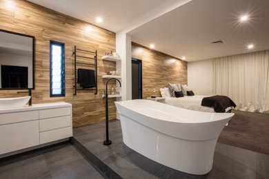 Contemporary master bedroom in Gold Coast - Tweed.