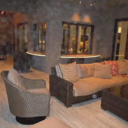 Lot 131 - Patio Furniture And Outdoor Furniture