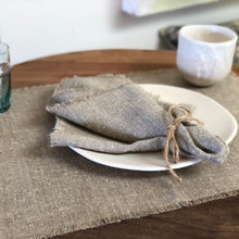 linen placemats
