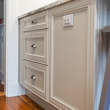 Southborough Contemporary Kitchen, Bath & Laundry 2015