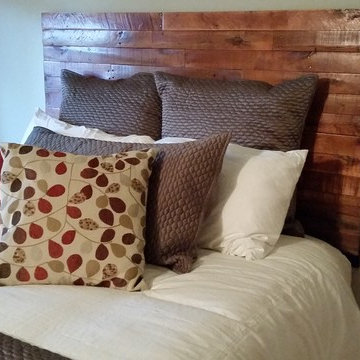 Reclaimed Pallet Wood Headboard and Floating Night Stands