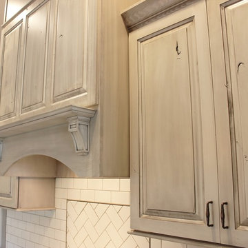 Edgebrooke Homes- Viking Appliances in a Koch White Drift Kitchen.