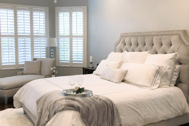 Home design - transitional home design idea in Tampa