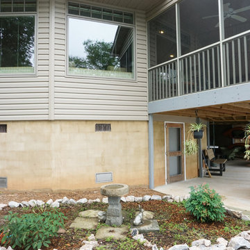 Right Round: Deltec Home on the Lake