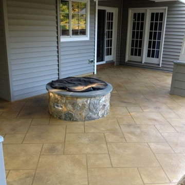 Small Concrete Patio - CT